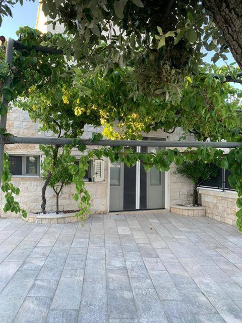 דירות לוקורוטונדו Maison Dei Trulli מראה חיצוני תמונה